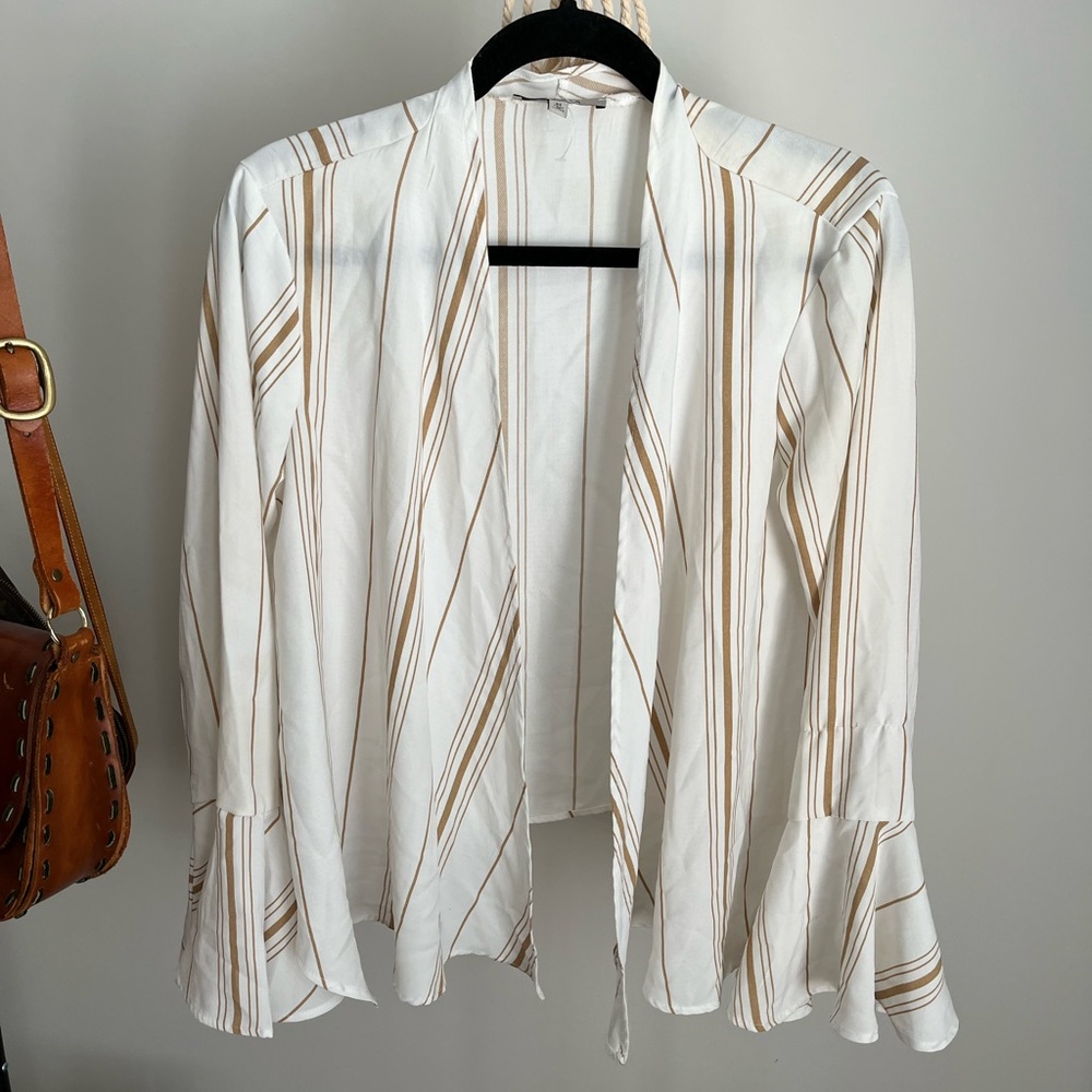 bell sleeved top